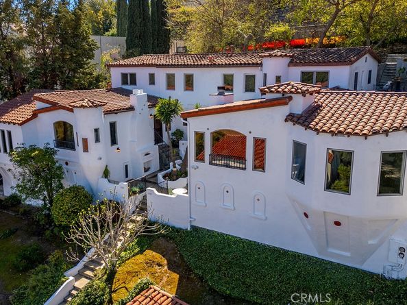 3702 Arbolada Road, Los Feliz CA 90027