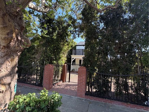 12400 Magnolia, Valley Village CA 91607