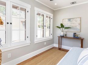 977 N Hill Avenue, Pasadena CA 91104