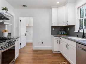 977 N Hill Avenue, Pasadena CA 91104