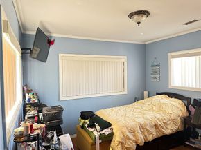 1415 N Mariposa, Los Angeles CA 90027