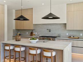 14738 Otsego Street, Sherman Oaks CA 91403