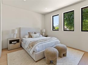 14738 Otsego Street, Sherman Oaks CA 91403