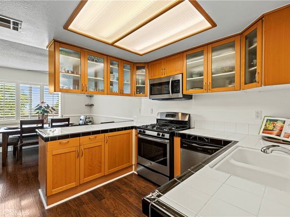 15614 Crestview Lane 63, Granada Hills CA 91344