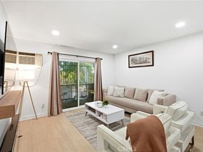 6904 Radford 5, North Hollywood CA 91605