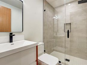 6854 Atoll Avenue, North Hollywood CA 91605