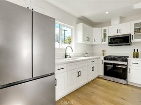 6854 Atoll Avenue, North Hollywood CA 91605