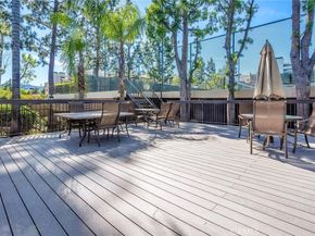 5525 Canoga Avenue 231, Woodland Hills CA 91367