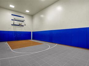 5525 Canoga Avenue 231, Woodland Hills CA 91367