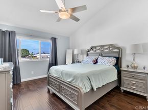 6323 Reseda Blvd 13, Tarzana CA 91335