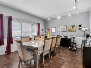 6323 Reseda Blvd 13, Tarzana CA 91335