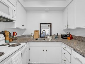 6652 Darby Avenue, Reseda CA 91335