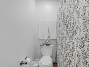 6652 Darby Avenue, Reseda CA 91335