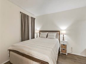 7050 Shoup Avenue 225, Canoga Park CA 91303