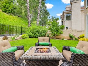 23194 Park Blanco, Calabasas CA 91302