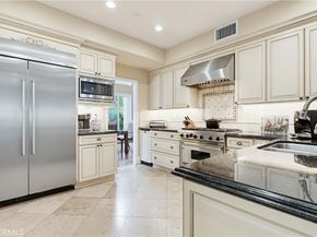 23194 Park Blanco, Calabasas CA 91302