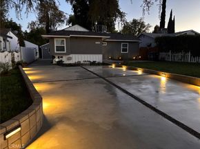 23130 Victory, Woodland Hills CA 91367