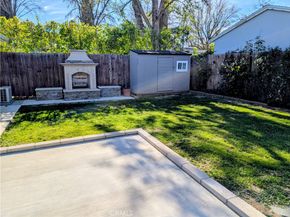 23130 Victory, Woodland Hills CA 91367
