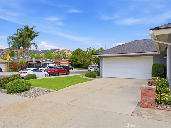 10400 Hanna Avenue, Chatsworth CA 91311