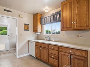 10400 Hanna Avenue, Chatsworth CA 91311