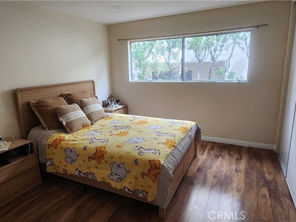 5400 lindley ave#105, Encino CA 91316