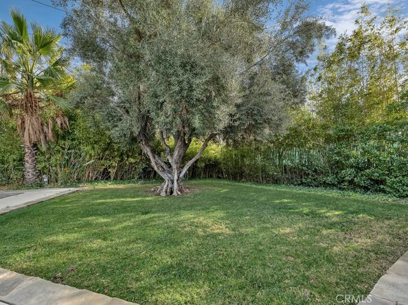 10144 Crebs Avenue, Northridge CA 91324