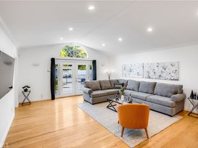 11814 Hesby Street, Valley Village CA 91606