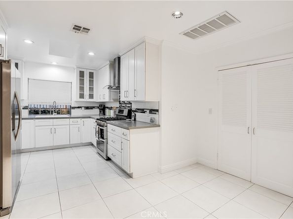 11814 Hesby Street, Valley Village CA 91606