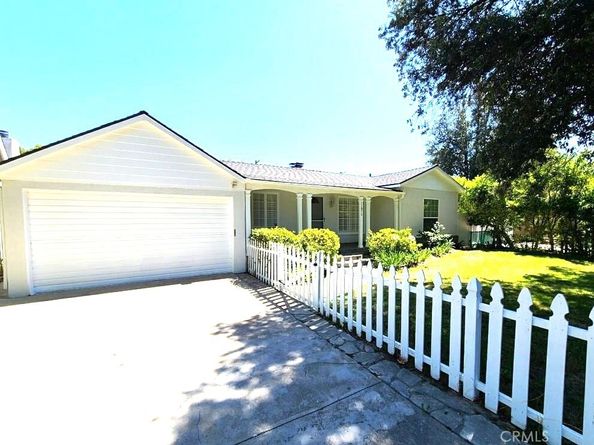 11814 Hesby Street, Valley Village CA 91606