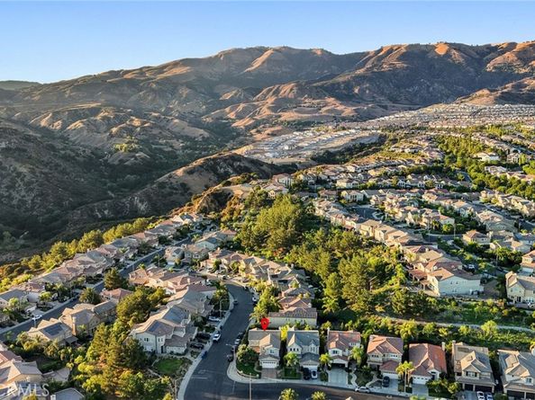 20829 Campania Lane, Porter Ranch CA 91326