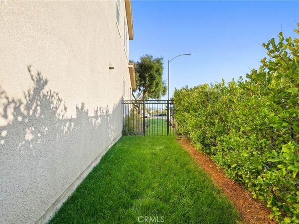20829 Campania Lane, Porter Ranch CA 91326