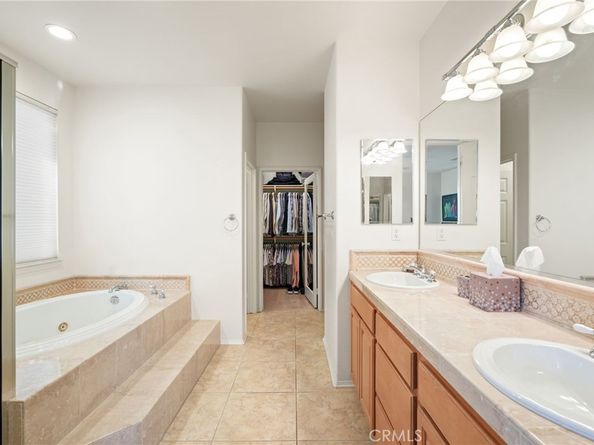 20829 Campania Lane, Porter Ranch CA 91326