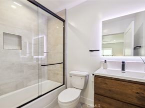 6521 Homewood Avenue, Los Angeles CA 90028