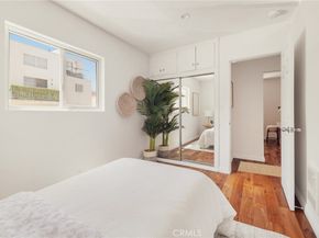 1918 11th Street D, Santa Monica CA 90404