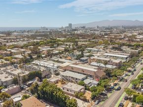 1918 11th Street D, Santa Monica CA 90404