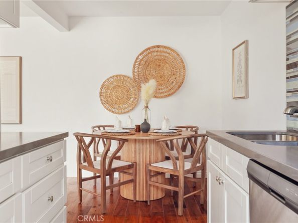 1918 11th Street D, Santa Monica CA 90404