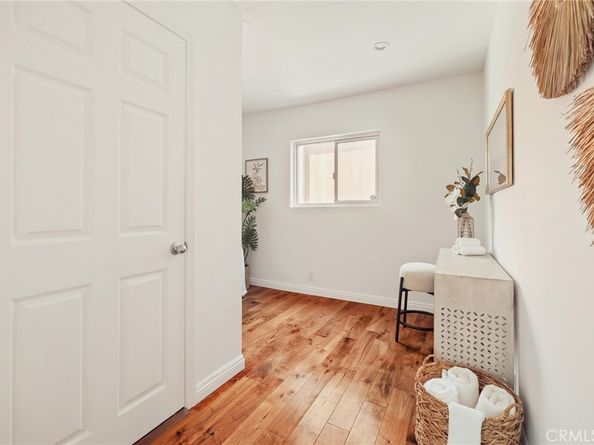 1918 11th Street D, Santa Monica CA 90404