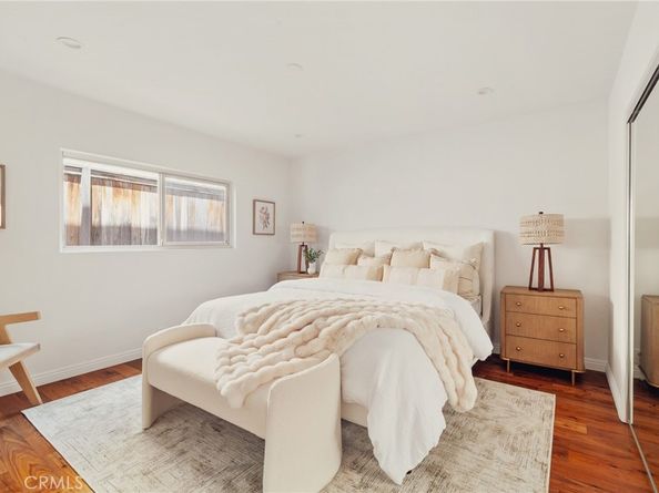 1918 11th Street D, Santa Monica CA 90404
