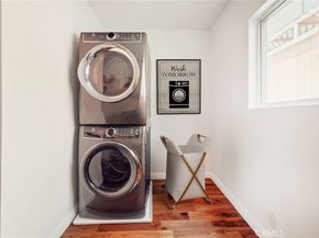 1918 11th Street D, Santa Monica CA 90404