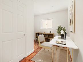 1918 11th Street D, Santa Monica CA 90404