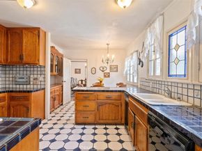 6255 Del Valle Drive, Los Angeles CA 90048