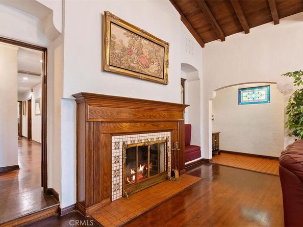 6255 Del Valle Drive, Los Angeles CA 90048