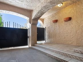 6255 Del Valle Drive, Los Angeles CA 90048