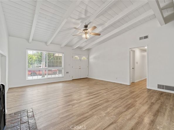 8749 Norwich Avenue, North Hills CA 91343