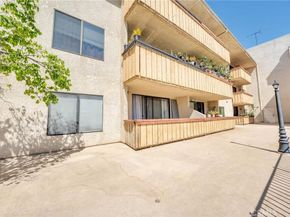 19029 Nordhoff Street 308, Northridge CA 91324