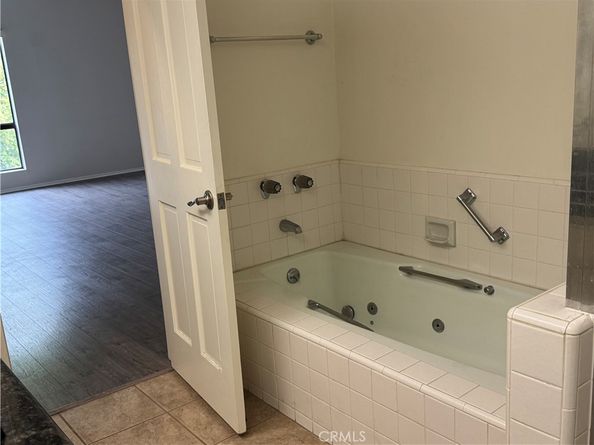 19029 Nordhoff Street 308, Northridge CA 91324