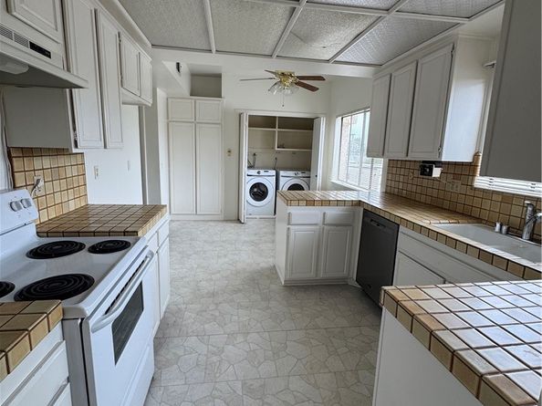 19029 Nordhoff Street 308, Northridge CA 91324