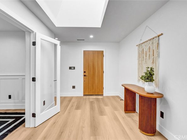 15577 Otsego Street, Encino CA 91436