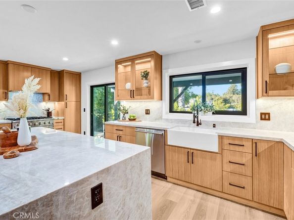 15577 Otsego Street, Encino CA 91436