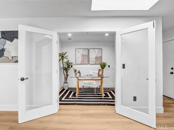 15577 Otsego Street, Encino CA 91436